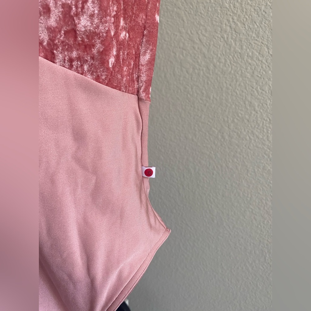SOLD: Yumiko Contrast Alicia | Crushed Velvet - Romance | Medium - Picture 4 of 10
